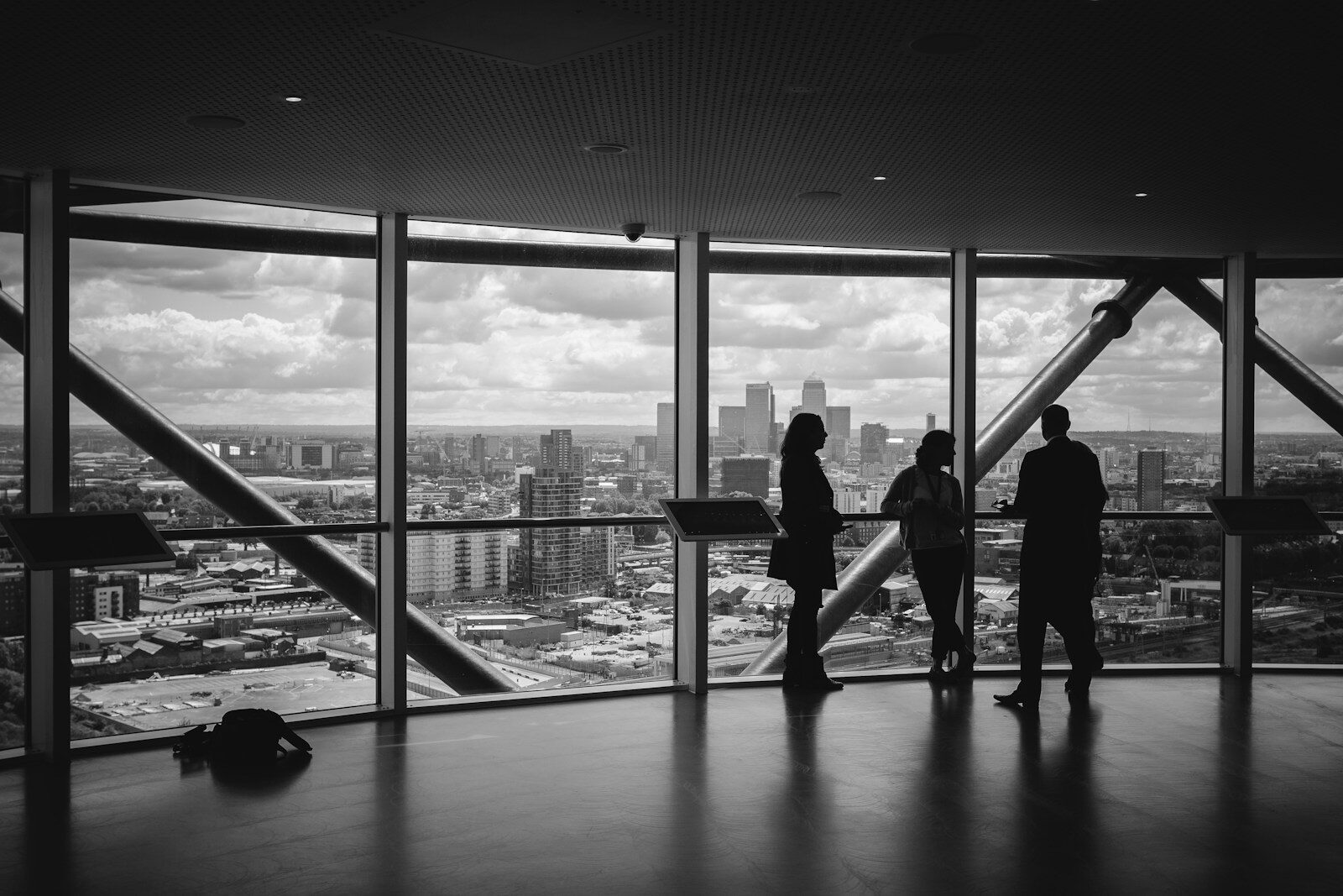 Balancing Budget and Quality: Web Design Options for Bootstrapped Startups