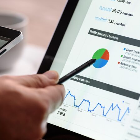 mobile first indexing powerful responsive design strategies 1787766915 450x450 | Home | iGlobalWeb Illustration of Mobile-First Indexing: Powerful Responsive Design Strategies for the Best Google SEO